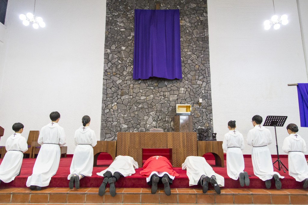 2017-04-14 20-22-05주님수난성금요일_중앙_003.jpg