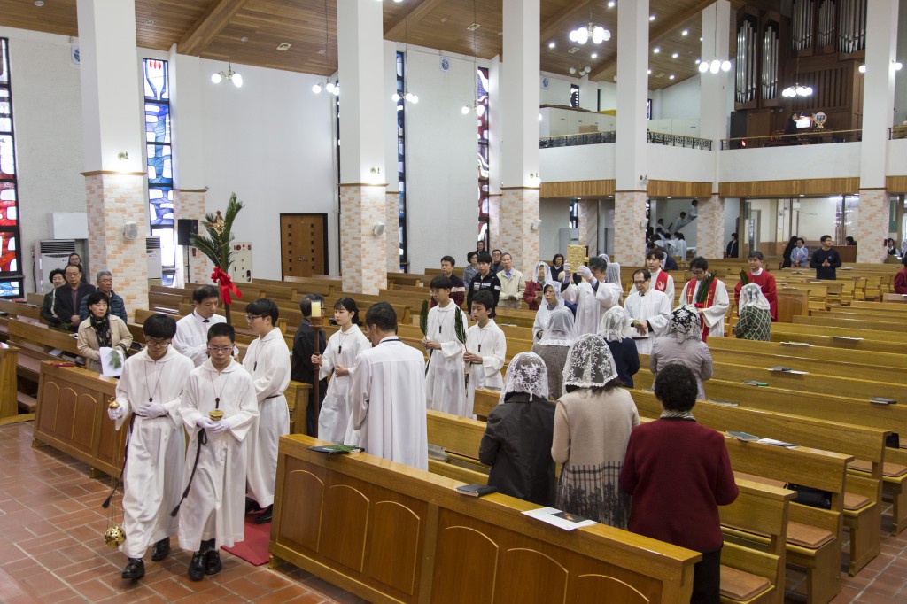 2017-04-09 11-28-20주님수난성지주일_중앙_008.jpg