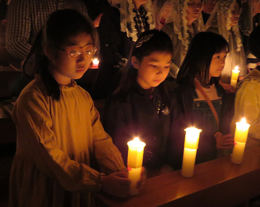 2017-04-15  21-19-11부활성야_전하_002.JPG