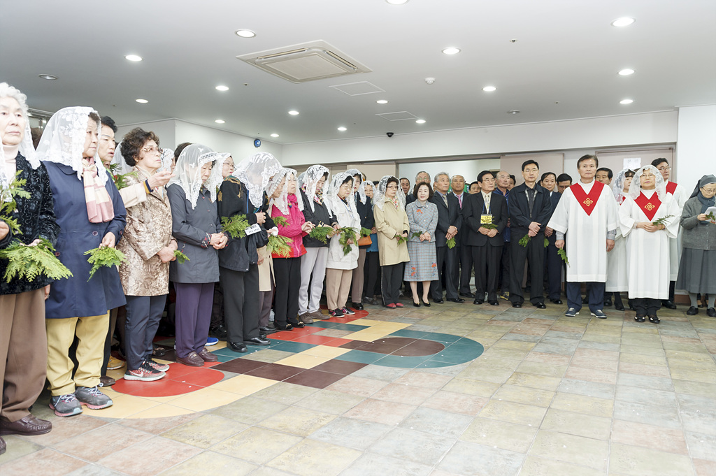 2017-04-09 10-30-53주님수난성지주일_서면_001.jpg