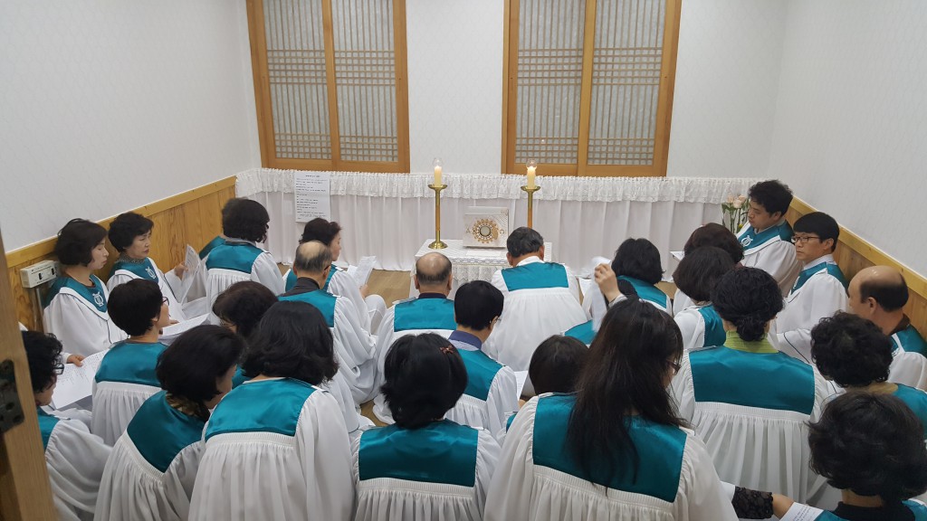 2017-04-13  21-22-30주님만찬성목요일_서대신_011.jpg