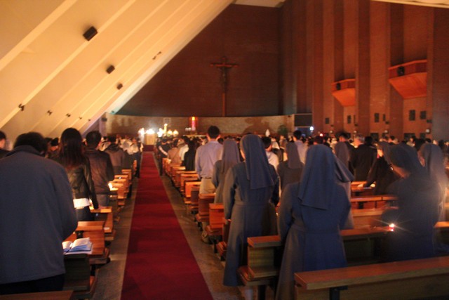 2017-04-15 22-36-24부활성야_남천_007.jpg