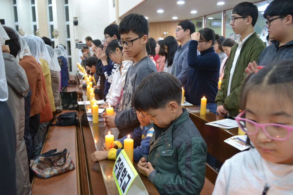 2017-04-15 22-50-46부활성야_사상_009.jpg