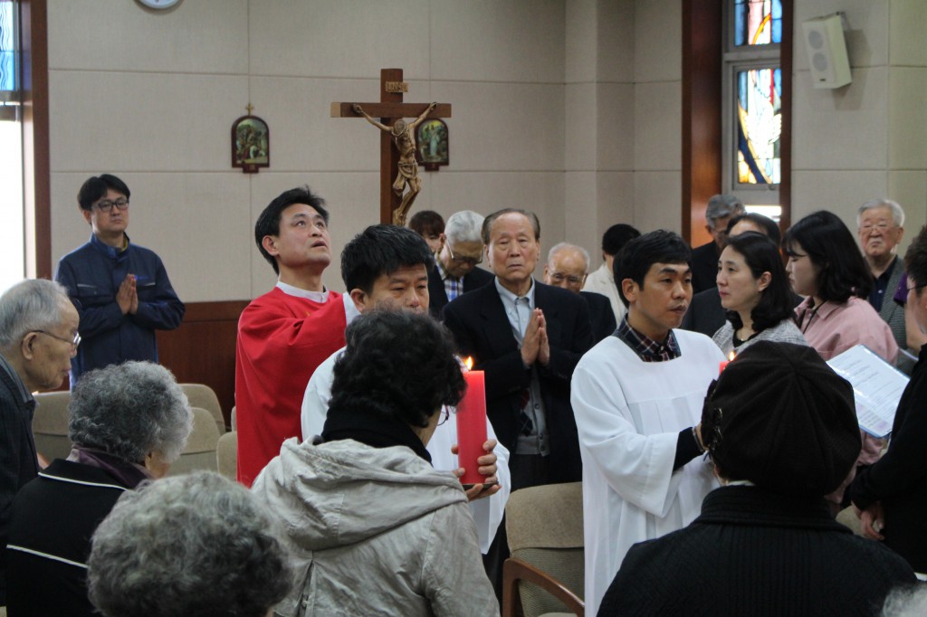 2017흰돌타운 성금요일 십자가의 길.JPG