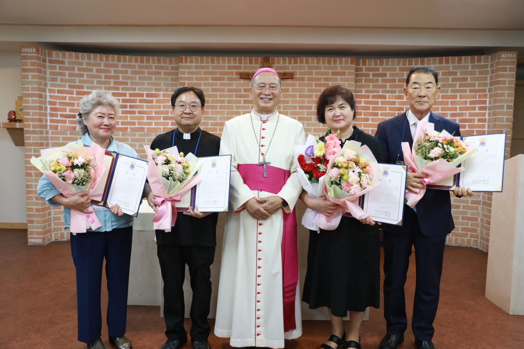 20250707한국카리타스50주년기념유공자시상식191.JPG