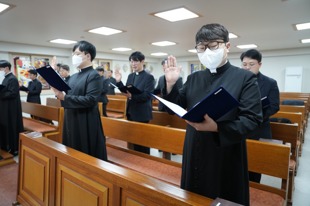 20250102충성서약식및신임본당주임신부파견식040.JPG