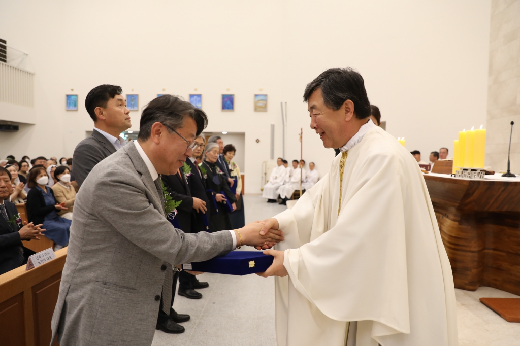 20240428달맞이성당봉헌식562.JPG