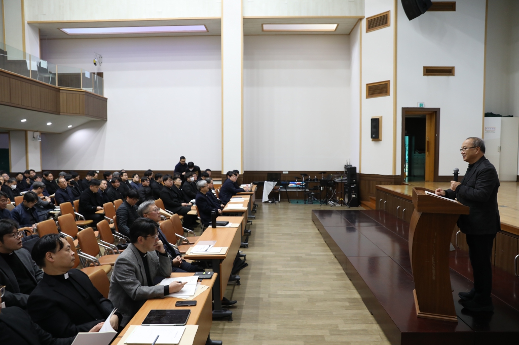 20251125교구사목안내를위한사제전체모임010.JPG