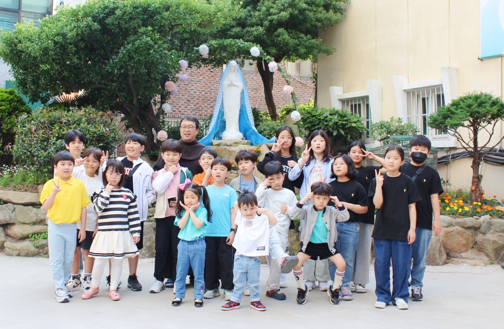 20240525봉래성당제1회어린이성가정성가대회004.JPG