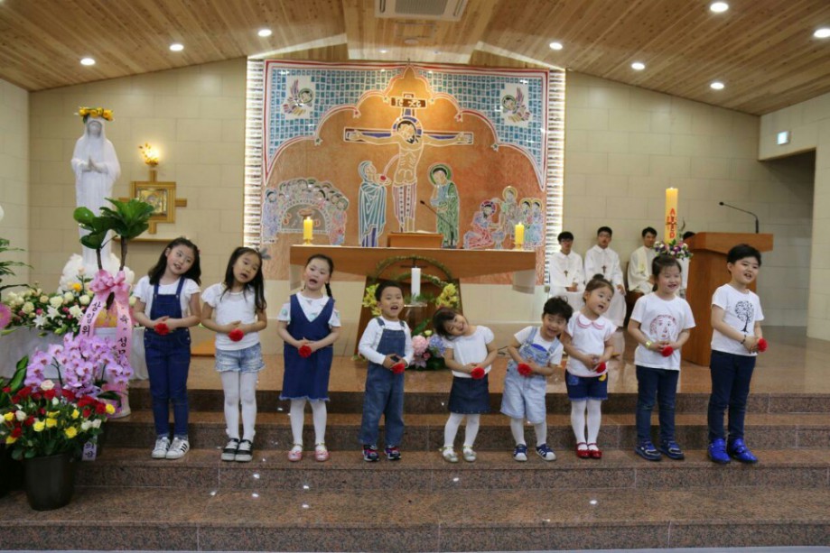 2017년 성모의 밤 행사-당리성당001.jpg