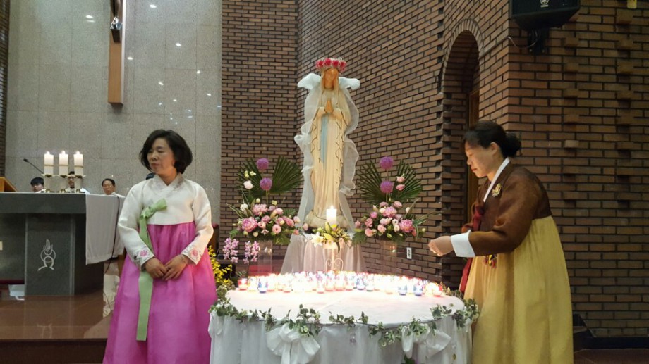 2017년 성모의 밤 행사-무거성당014.jpg