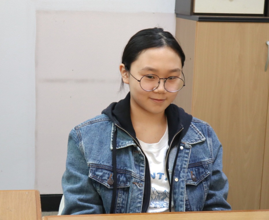 1740152944545-3.jpg