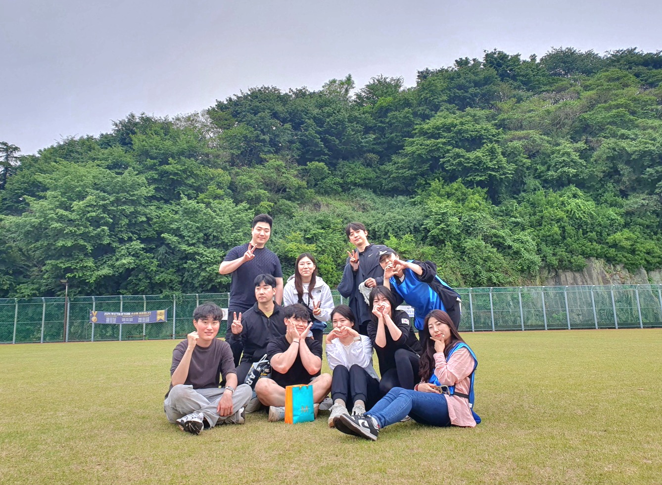 1740600511042-4.jpg