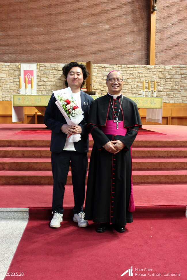 [크기변환]2023_견진주교님과단독컷12.jpg