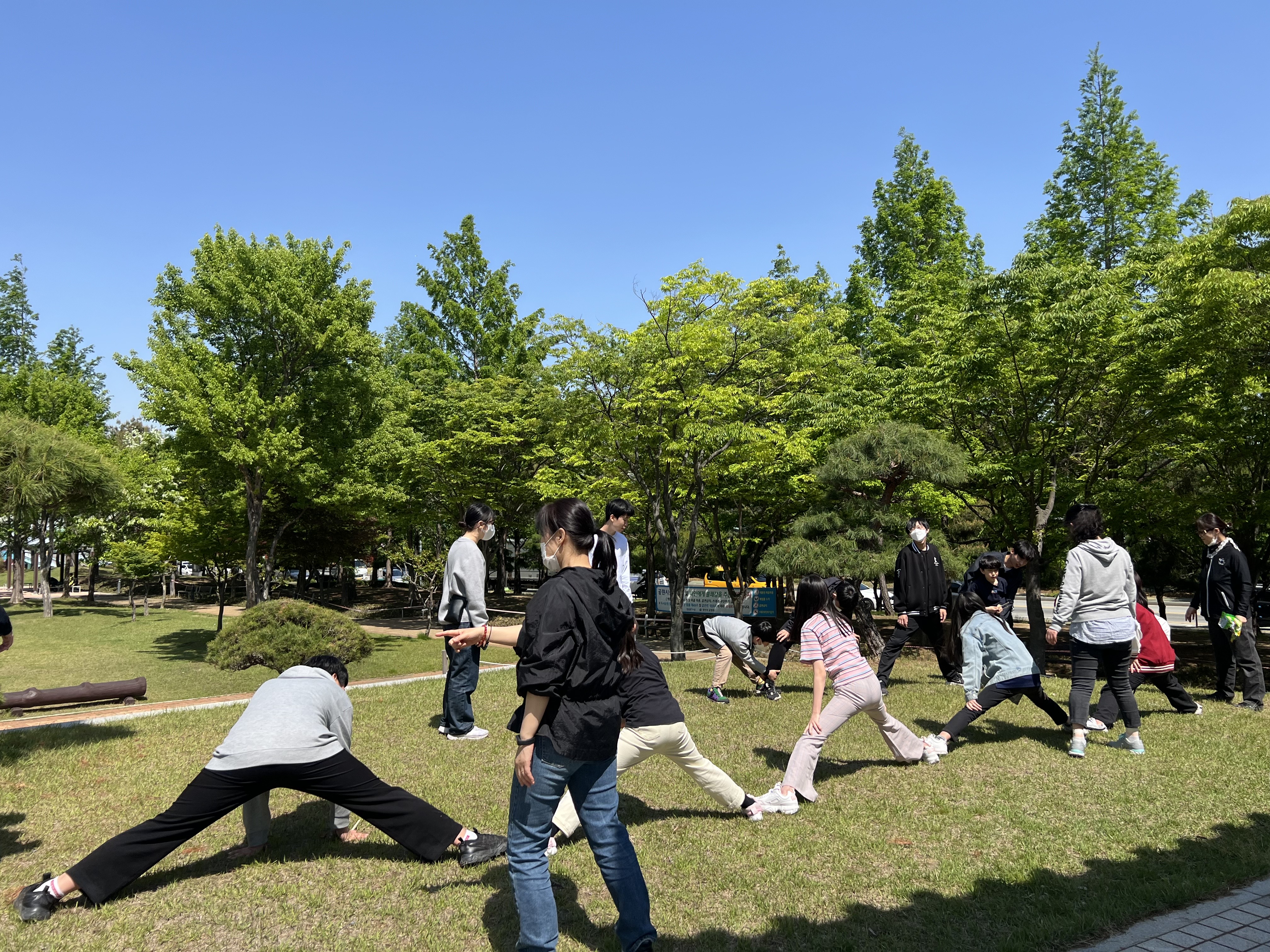 누구 누구 다리가 길까요 (3).jpg