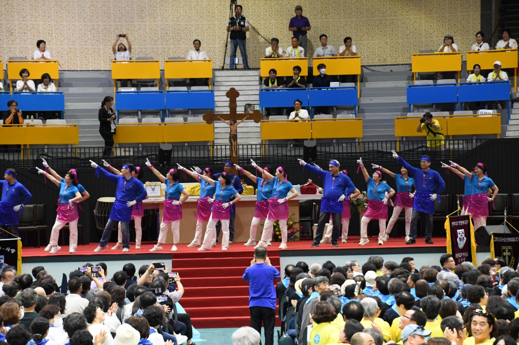 제19차전국울뜨레야대회_부산교구무대2.jpg