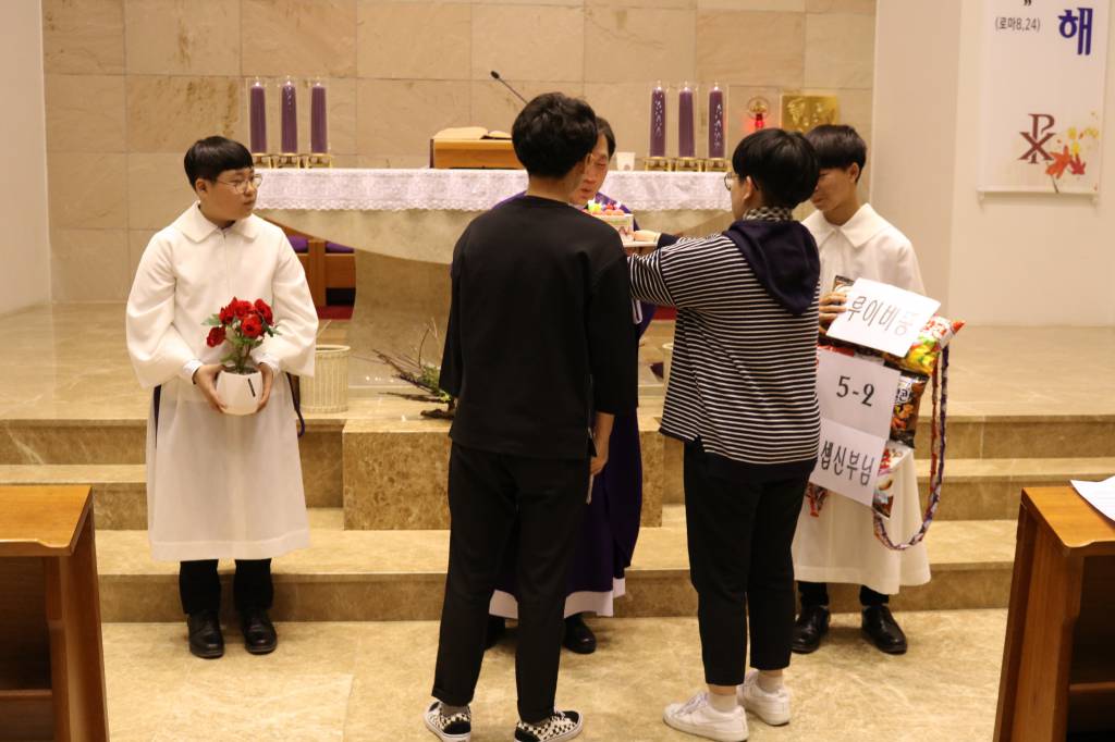 2019-03-17 신부님 영명축일 주일학교 (25).JPG