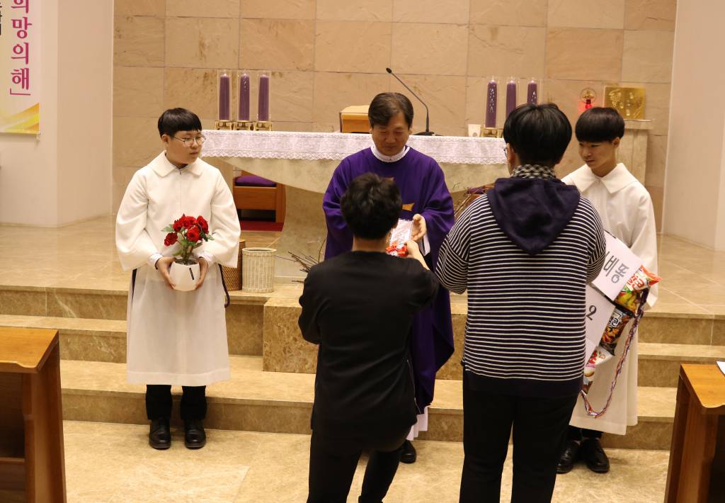 2019-03-17 신부님 영명축일 주일학교 (28).jpg