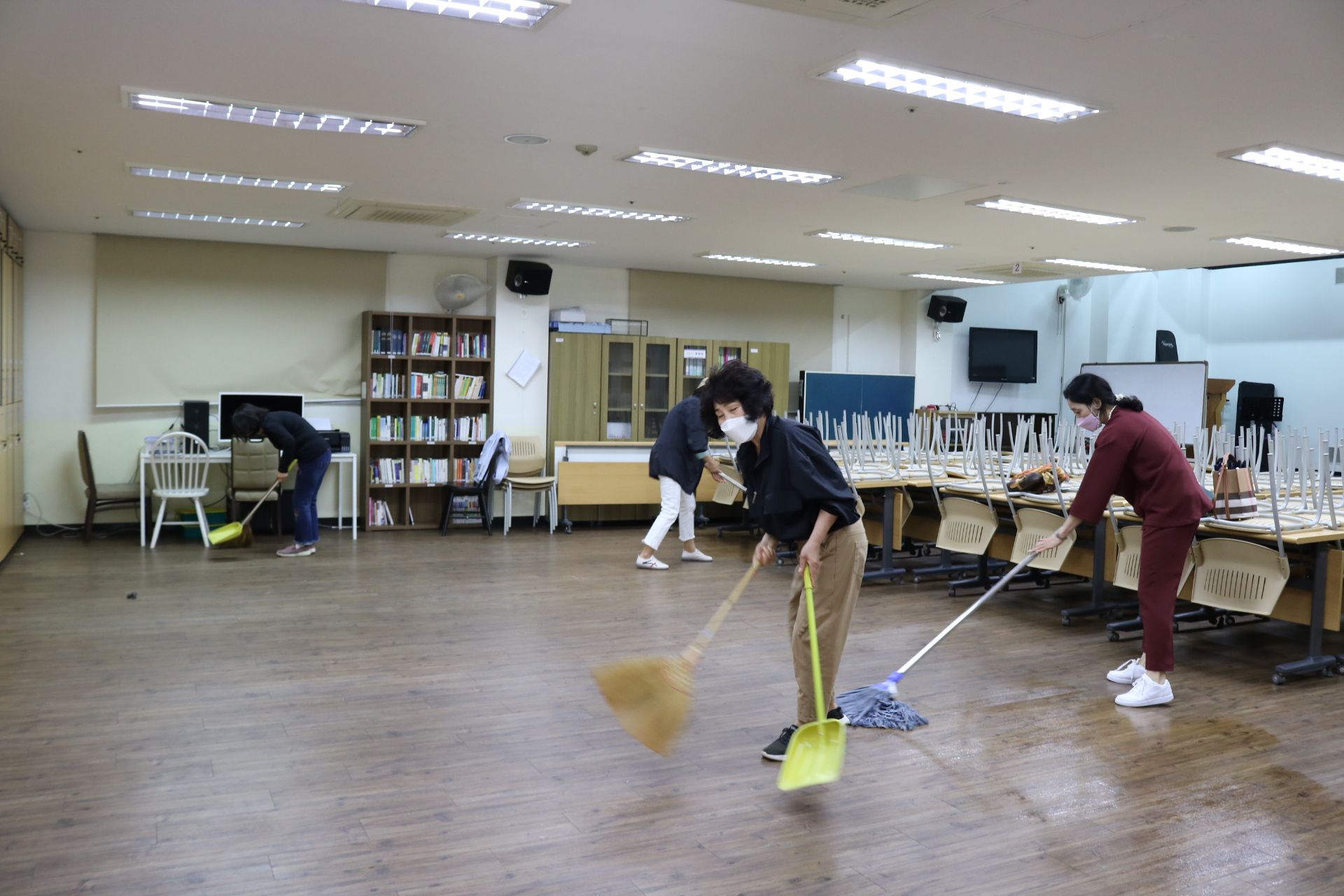 2022-04-09 부활맞이 대청소 (1).JPG