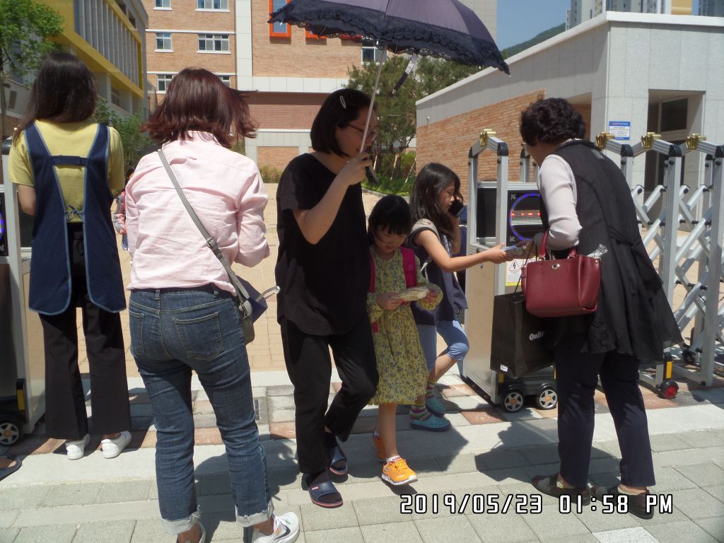 2019-05-23 가두선교 (28).JPG