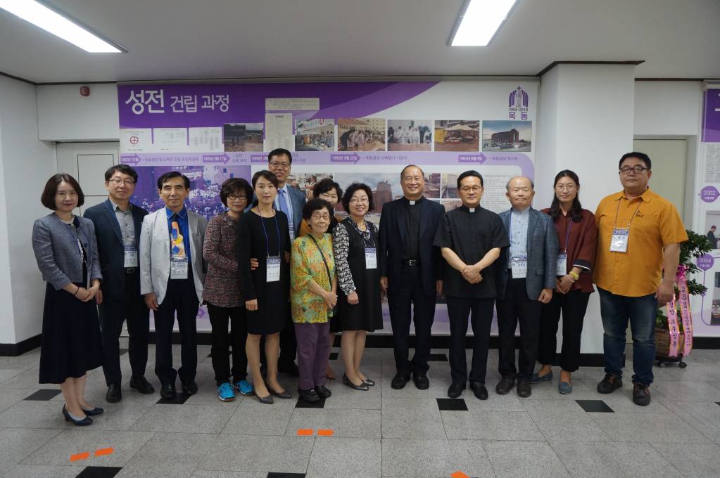 20180913_본당 설립 25주년 기념사진전 관람(교구장 서리 손삼석 요셉 주교님) (27).JPG