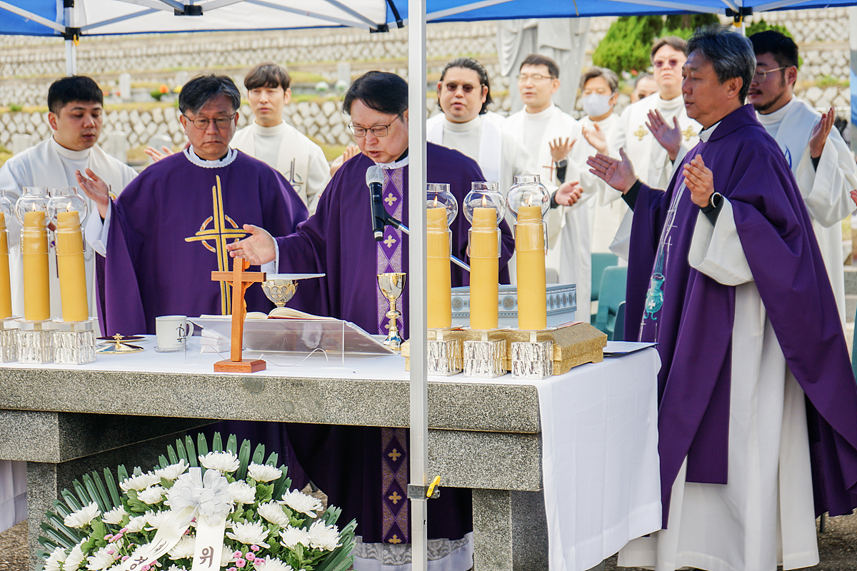 1103위령의날행사 (8).jpg