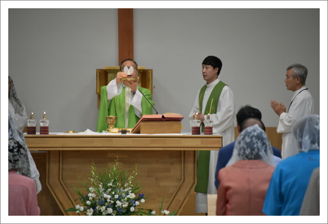 9월1일 세례식교중미사 (11).JPG
