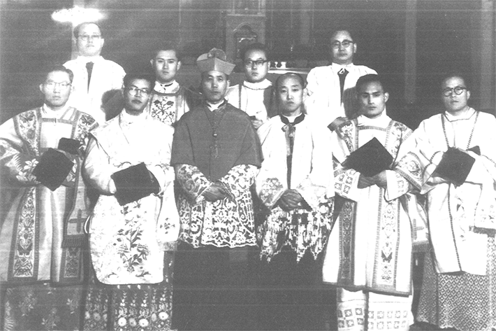 12. 이종창 외 사제서품.png