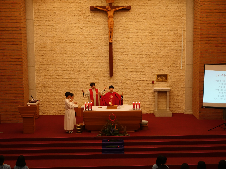 2016-03-19 10지구 중고등부 주일학교 개강미사 DSC08657.png