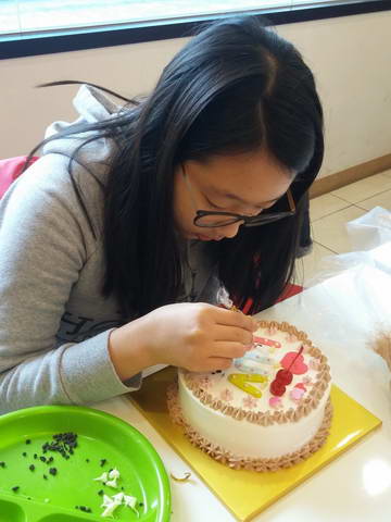 주일학교 겨울체험행사(나만의 케익만들기) (3)_resize.jpg