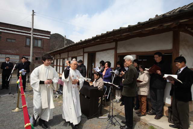 20120325인보성당기공식063_resize.jpg