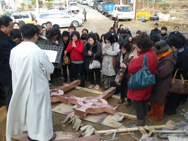 종탑십자가축성식_(5).jpg